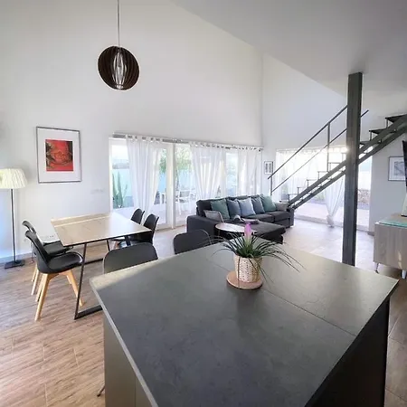 Azur Arts Lanzarote Lofts * تيناجون