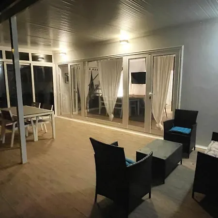 Azur Arts Lanzarote Lofts * تيناجون